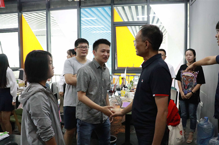 直下江河,不舍晝夜 ——高陽(yáng)捷迅總裁室擴(kuò)大會(huì)議在武漢分中心召開(kāi) 直下江河,不舍晝夜 ——高陽(yáng)捷迅總裁室擴(kuò)大會(huì)議在武漢分中心召開(kāi)